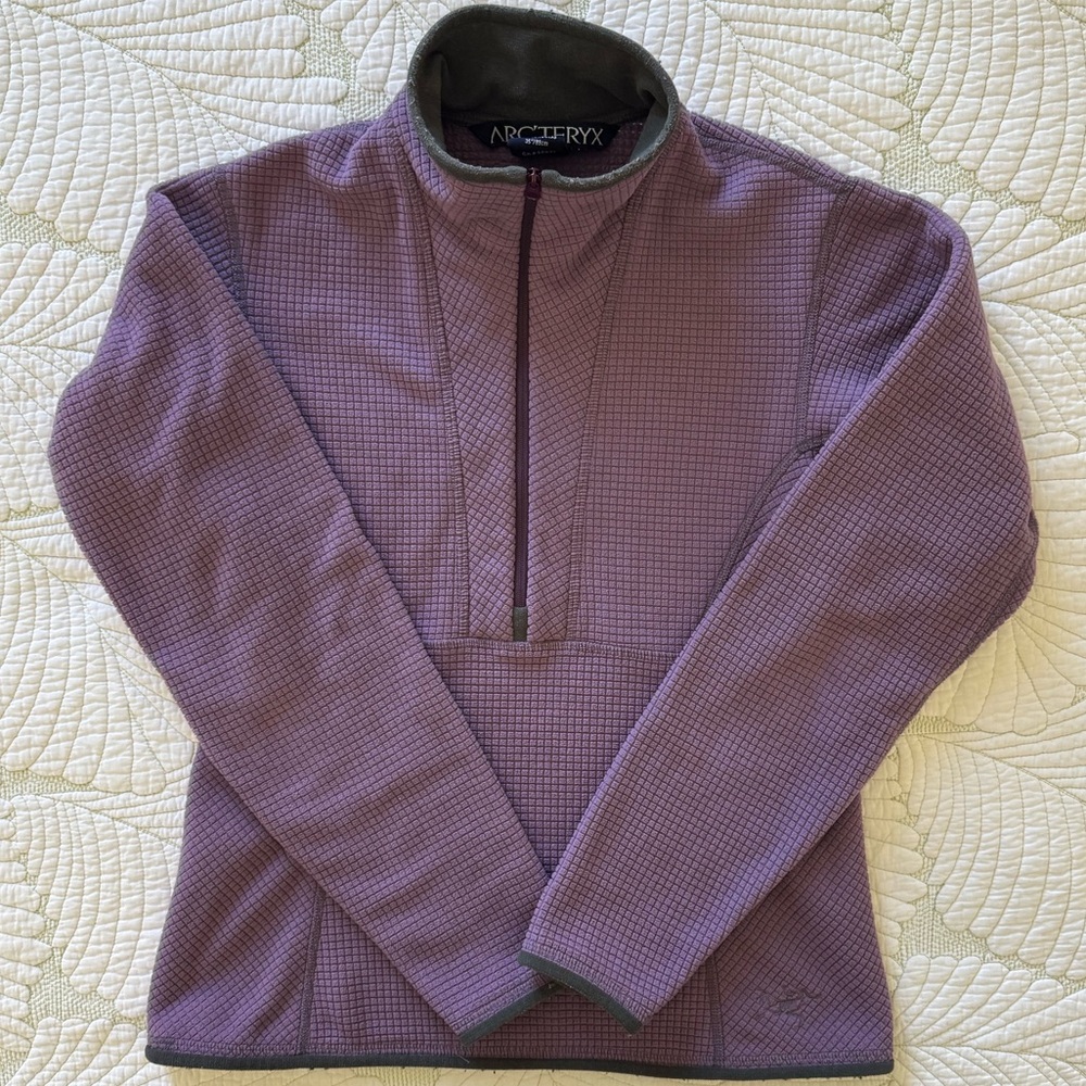 Arc’teryx Women’s Size Small Purple 1/4 Zip Fleece